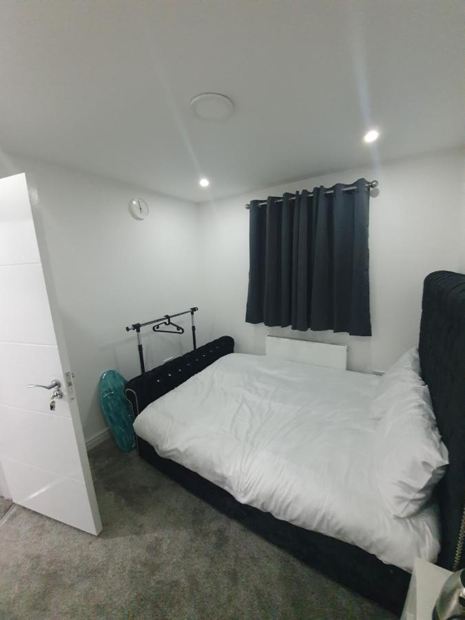 Beautiful Rooms Shaw St And Pine St บิวรี่ ภายนอก รูปภาพ