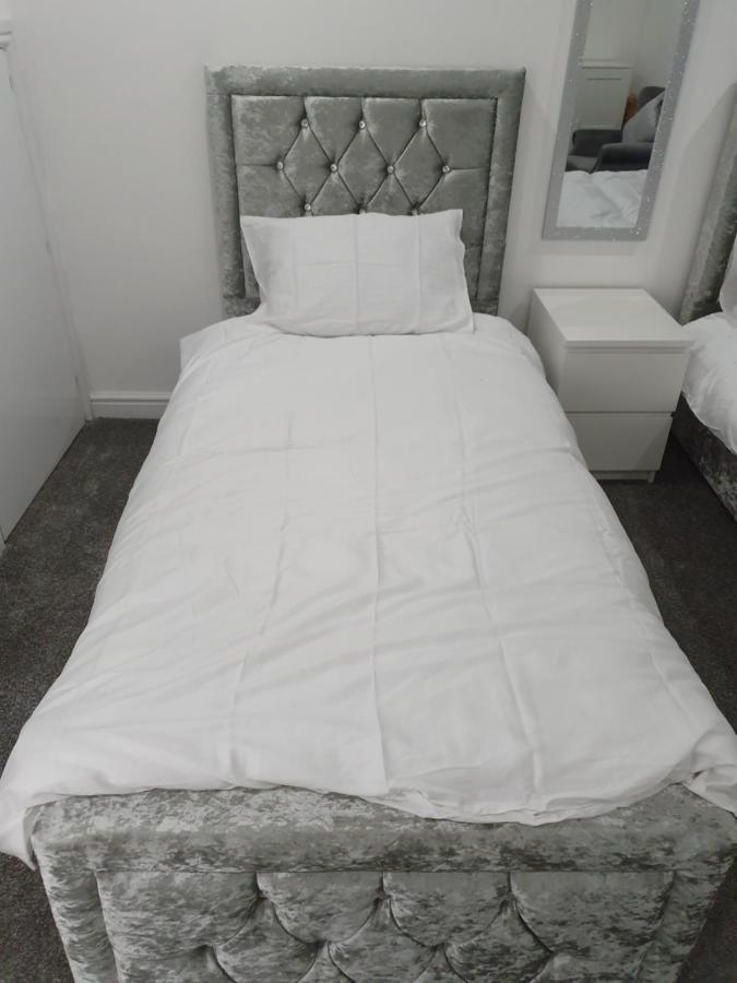 Beautiful Rooms Shaw St And Pine St บิวรี่ ภายนอก รูปภาพ