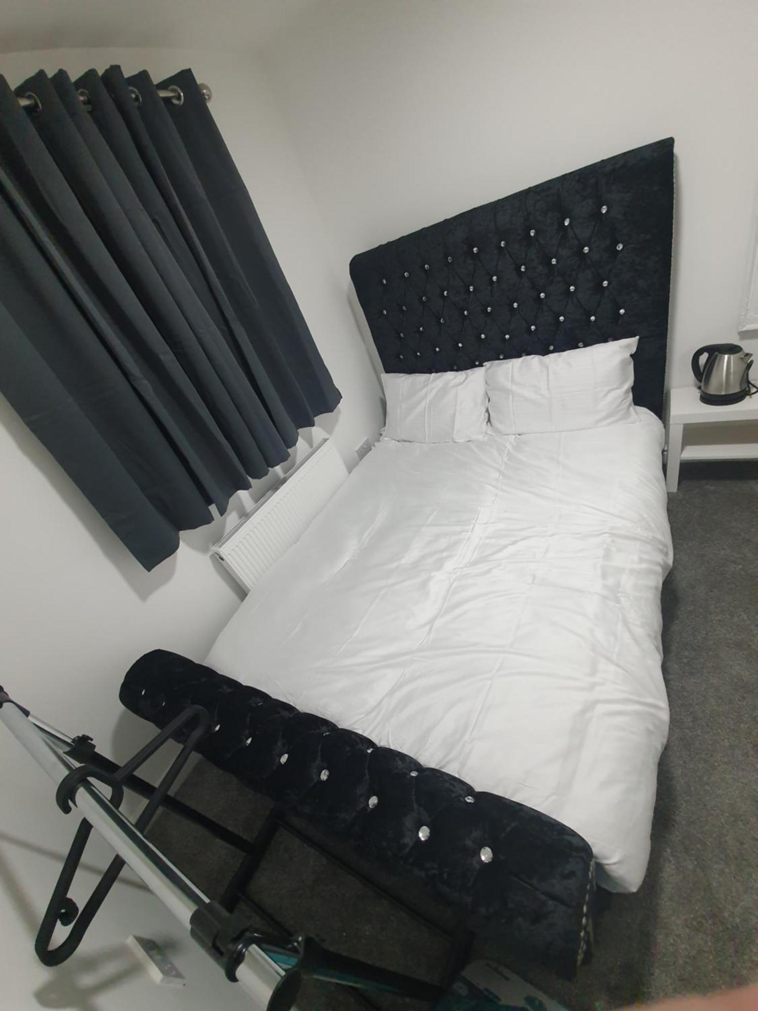Beautiful Rooms Shaw St And Pine St บิวรี่ ภายนอก รูปภาพ