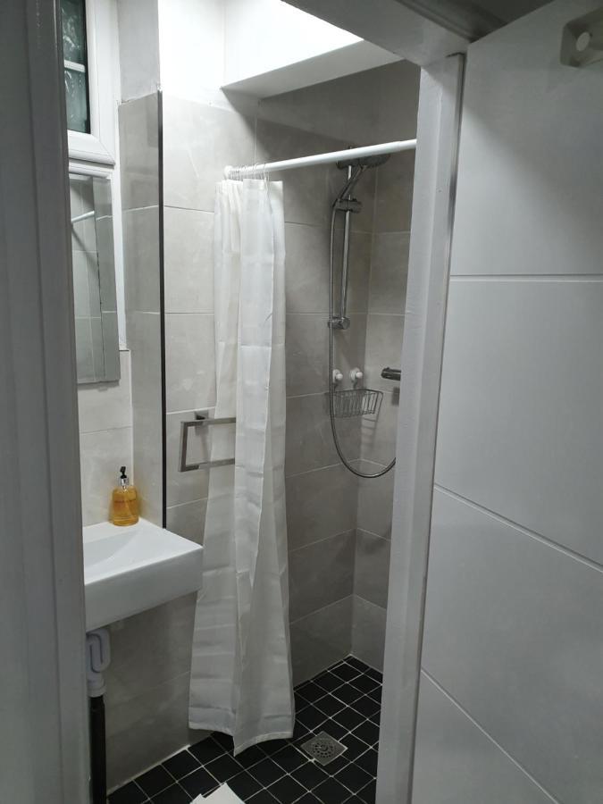 Beautiful Rooms Shaw St And Pine St บิวรี่ ภายนอก รูปภาพ